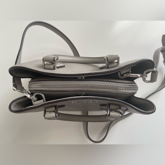 ⭐️ Host Pick ⭐️ BNWT Michael Kors Pearl Grey Camille Small Leather Satchel - Picture 4 of 9